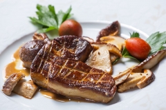 Foie gras de canard poêlé aux cèpes